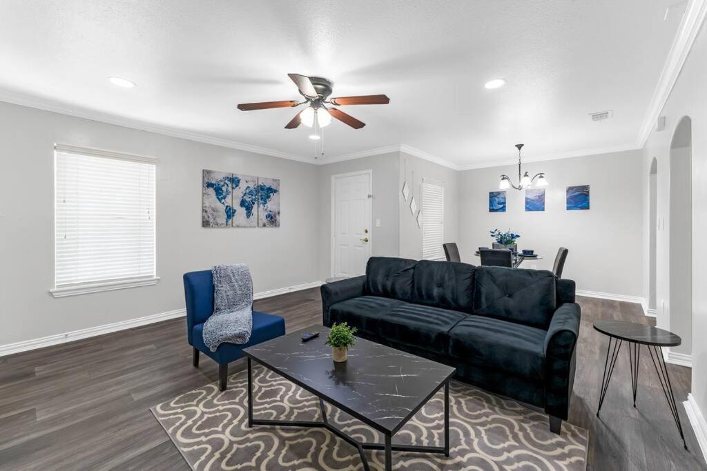 Family Friendly 2Bdrm-Walk To At&T/Cowboys Stadium Арлінгтон Екстер'єр фото