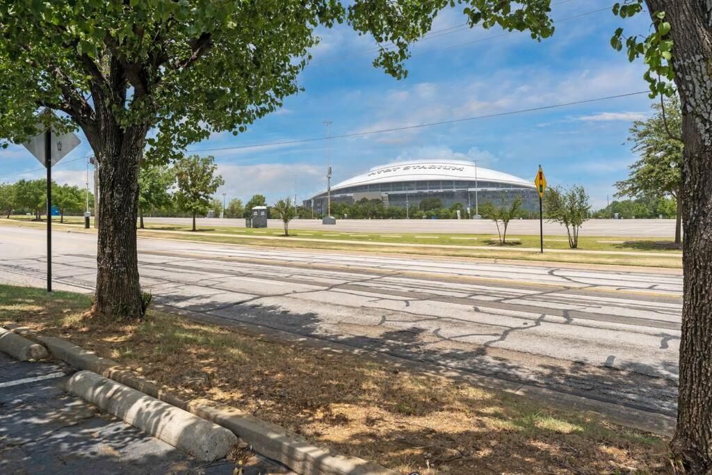 Family Friendly 2Bdrm-Walk To At&T/Cowboys Stadium Арлінгтон Екстер'єр фото