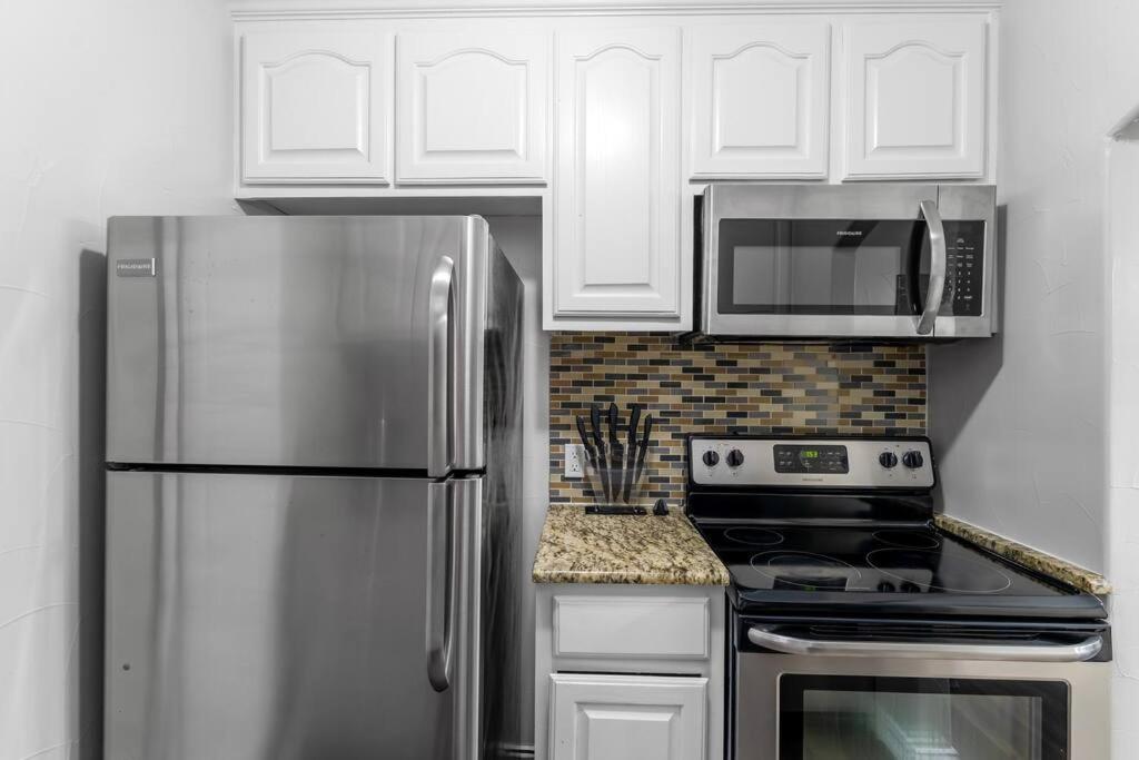 Family Friendly 2Bdrm-Walk To At&T/Cowboys Stadium Арлінгтон Екстер'єр фото